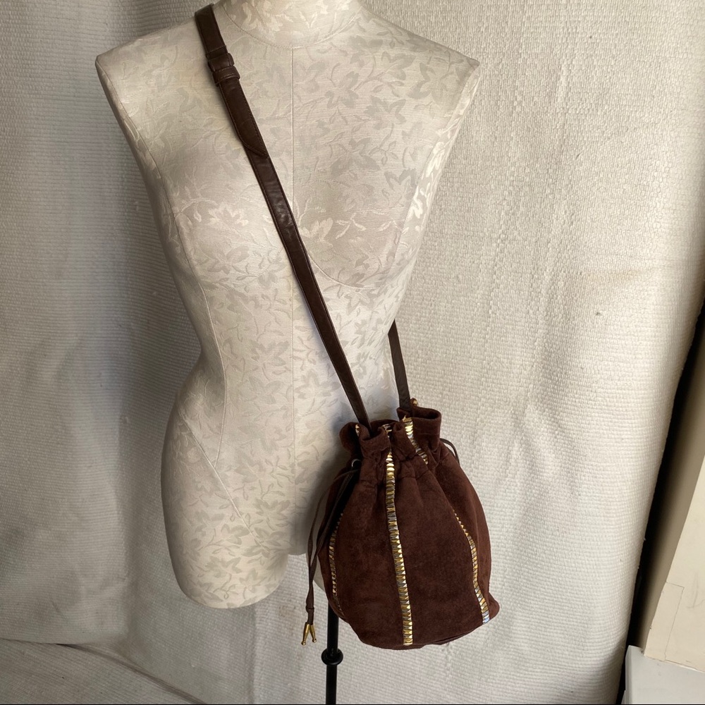 Vintage 70s Crossbody Suede Studs Bucket Bag Brown - Picture 2 of 8